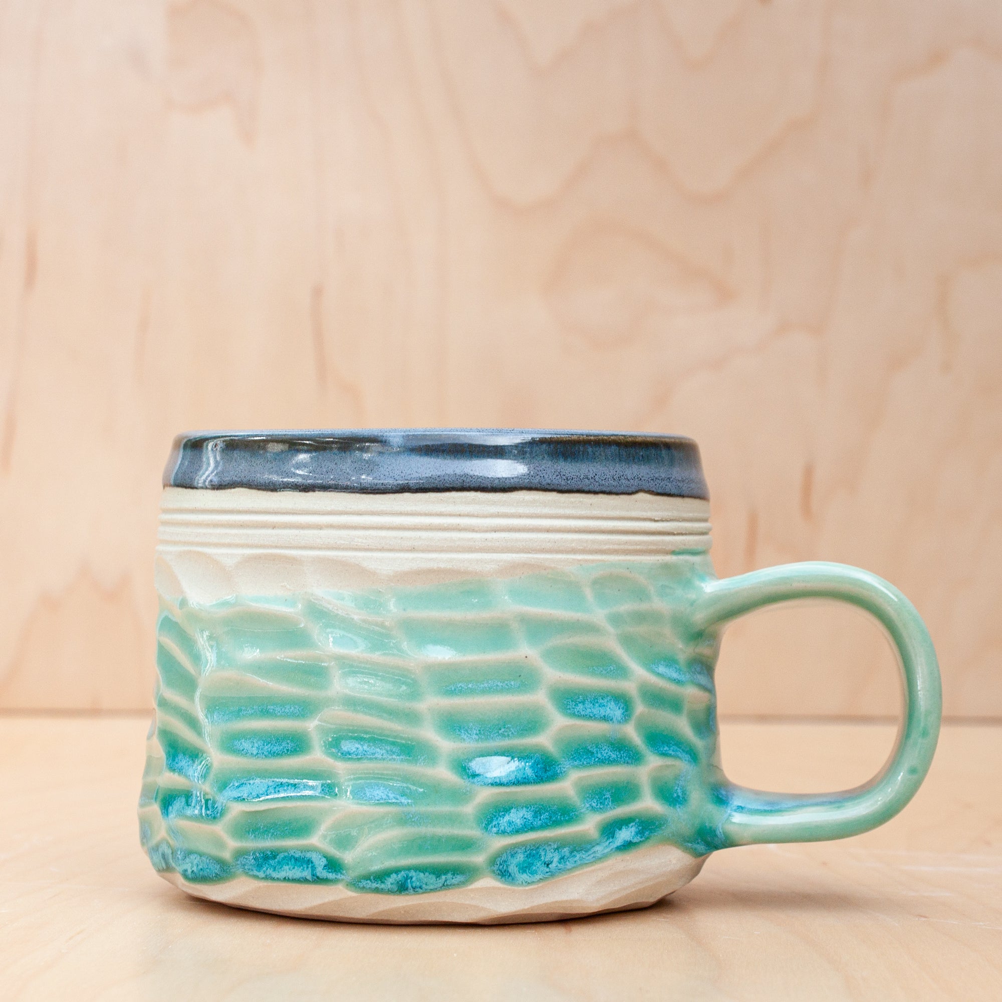 Horizon Mug in Alpine Lake